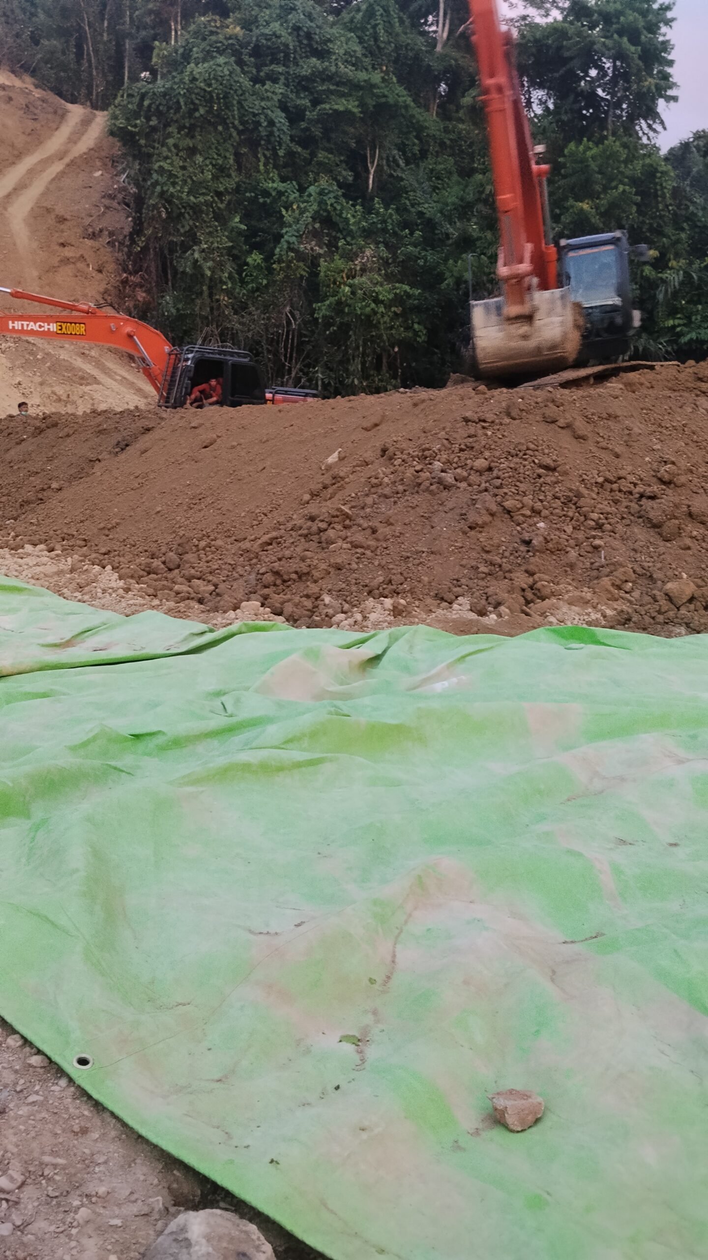 Jangan Hanya Salahkan Penambang: Di Mana Negara Saat PETI Marak?
